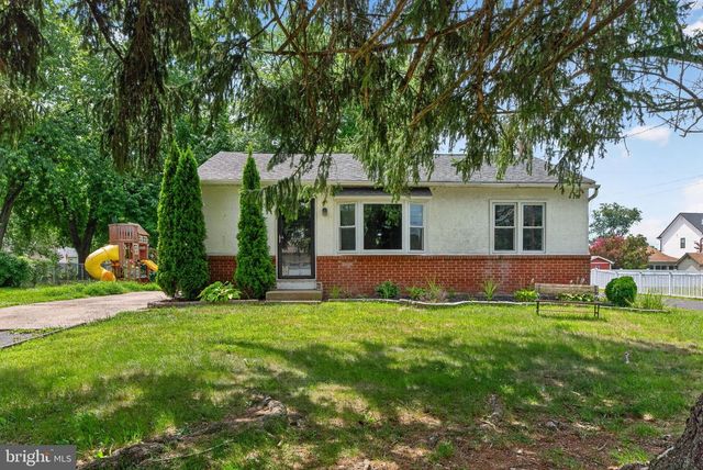 336 BEECH ST, Warminster, PA 18974