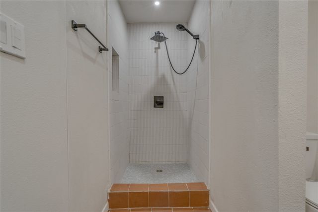 3273 Lackland Road, Fort Worth, TX 76116