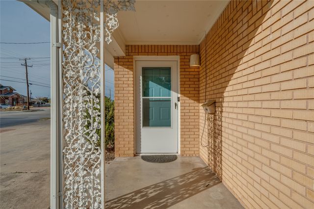 3273 Lackland Road, Fort Worth, TX 76116