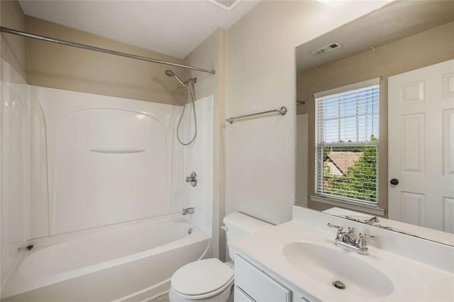 1798 Oakbrook Lane NW 8, Kennesaw, GA 30152