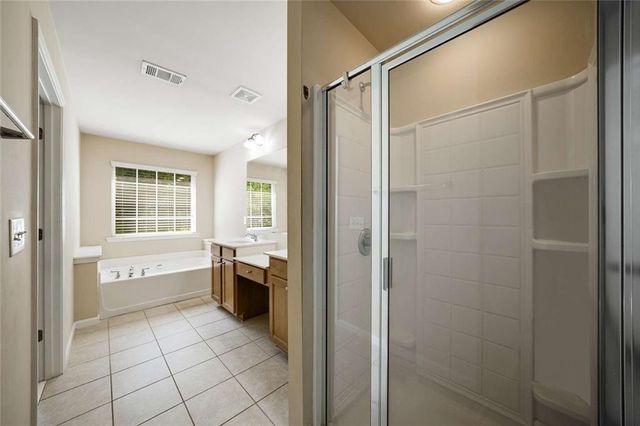 1798 Oakbrook Lane NW 8, Kennesaw, GA 30152