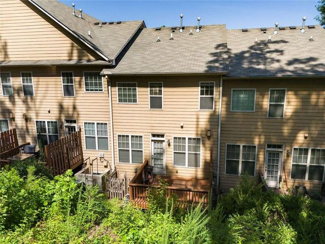 1798 Oakbrook Lane NW 8, Kennesaw, GA 30152