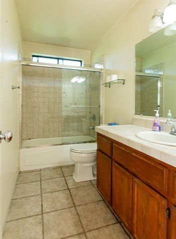 2653 Mallard Ct, Valley Springs, CA 95252