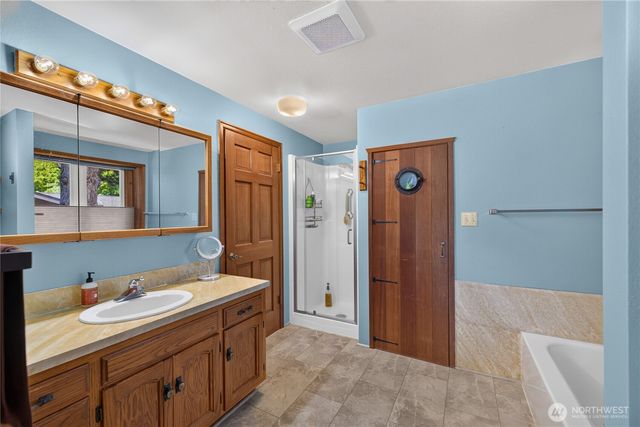 421 Umatilla Drive, La Conner, WA 98257