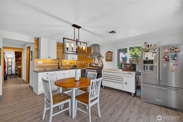 421 Umatilla Drive, La Conner, WA 98257