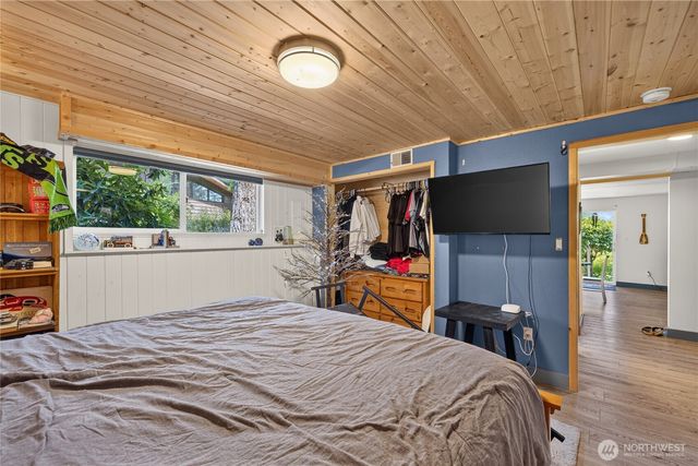 421 Umatilla Drive, La Conner, WA 98257