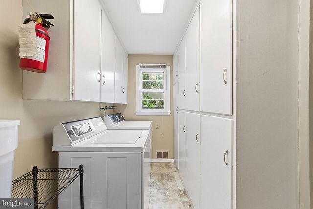 292 GLENN AVE, Lawrence, NJ 08648