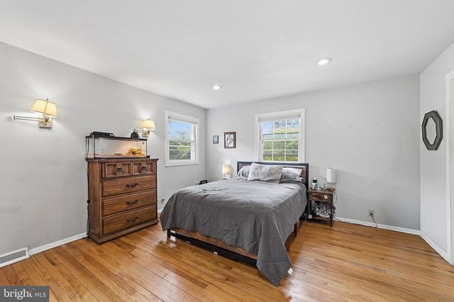292 GLENN AVE, Lawrence, NJ 08648