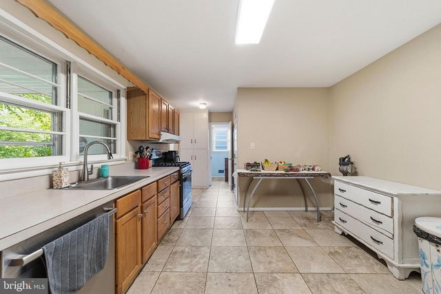 292 GLENN AVE, Lawrence, NJ 08648