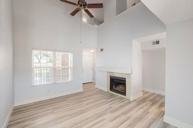 846 Creekside Drive, Lewisville, TX 75067