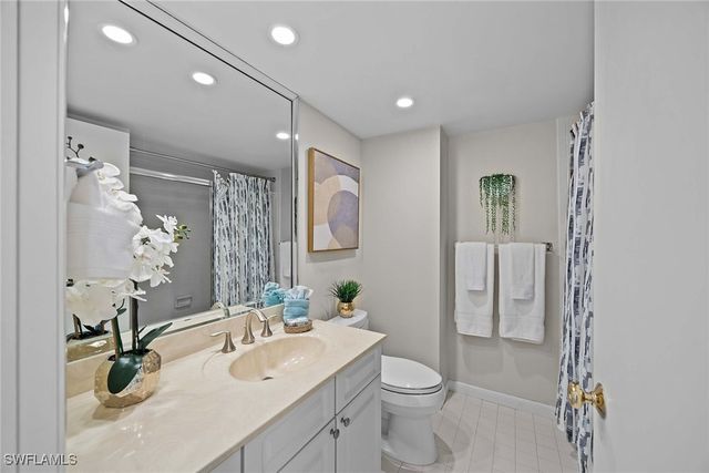 4401 Gulf Shore BLVD N C-804, Naples, FL 34103