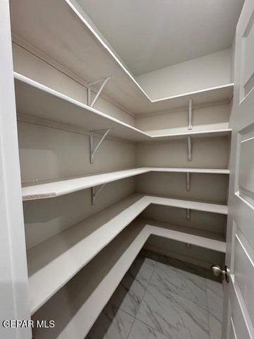 417 SANTIAGO MUNOS Street, Vinton, TX 79821