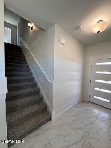 417 SANTIAGO MUNOS Street, Vinton, TX 79821