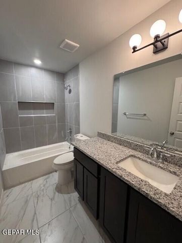 417 SANTIAGO MUNOS Street, Vinton, TX 79821