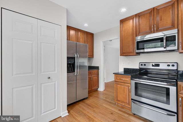9217 THREE OAKS DR, Silver Spring, MD 20901