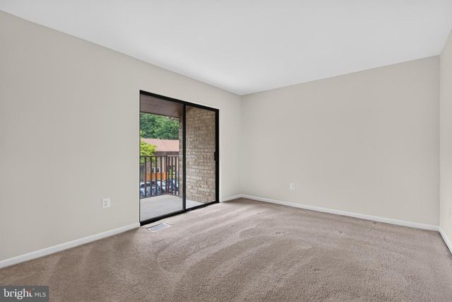 9217 THREE OAKS DR, Silver Spring, MD 20901