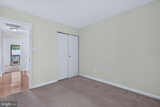 9217 THREE OAKS DR, Silver Spring, MD 20901