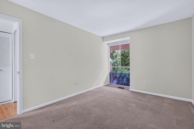 9217 THREE OAKS DR, Silver Spring, MD 20901