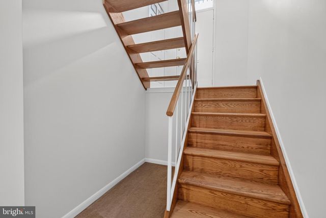 9217 THREE OAKS DR, Silver Spring, MD 20901