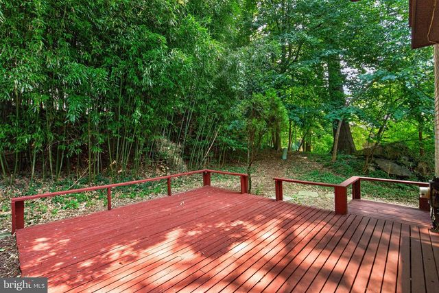 9217 THREE OAKS DR, Silver Spring, MD 20901