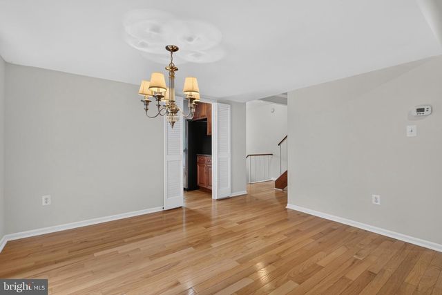 9217 THREE OAKS DR, Silver Spring, MD 20901