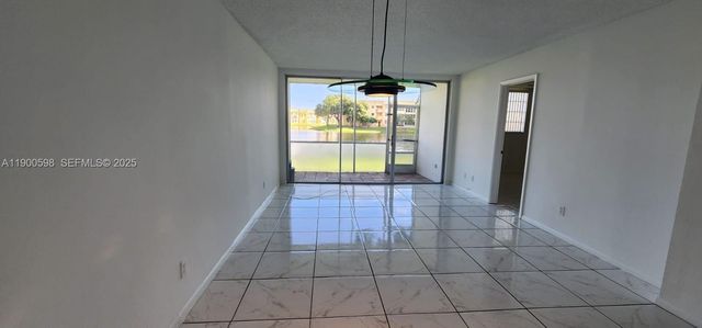 5940 NW 64 Th Avenue 109, Tamarac, FL 33319