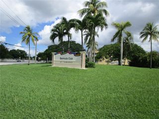 5940 NW 64 Th Avenue 109, Tamarac, FL 33319