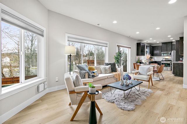 13832 Macadam Road S, Tukwila, WA 98168