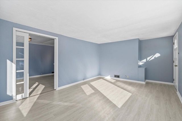 1833 N CHARLOTTE STREET, Appleton, WI 54911