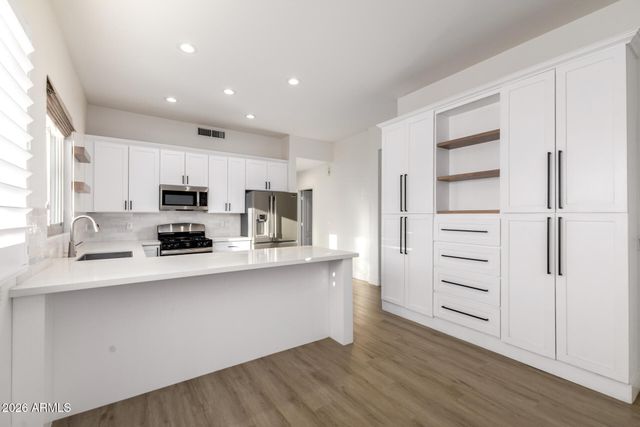 775 W CITRUS Way, Chandler, AZ 85248