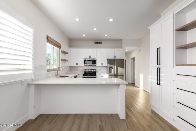 775 W CITRUS Way, Chandler, AZ 85248