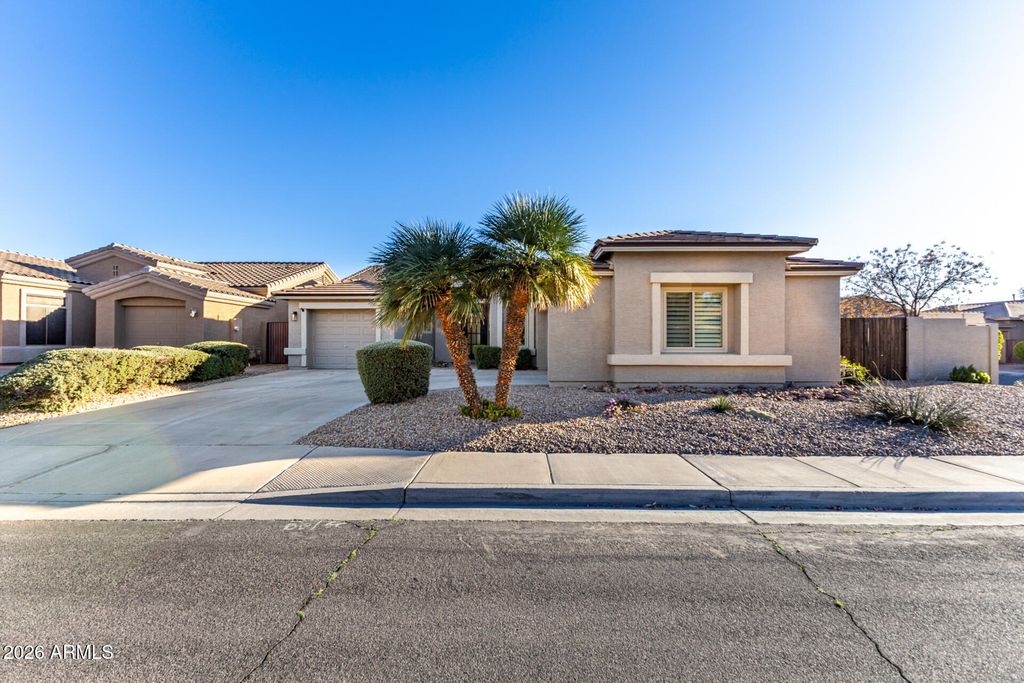 775 W CITRUS Way, Chandler, AZ 85248