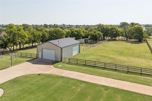 4721 SE 34th Street, Moore, OK 73165