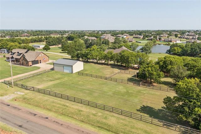 4721 SE 34th Street, Moore, OK 73165
