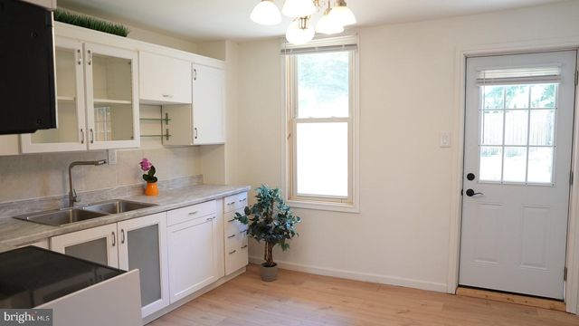 135 FAIRGROUND AVE, Hagerstown, MD 21740