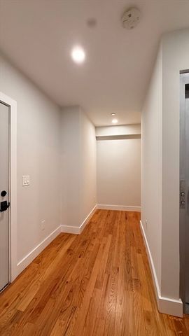 97 Condor Street 2, Boston, MA 02128
