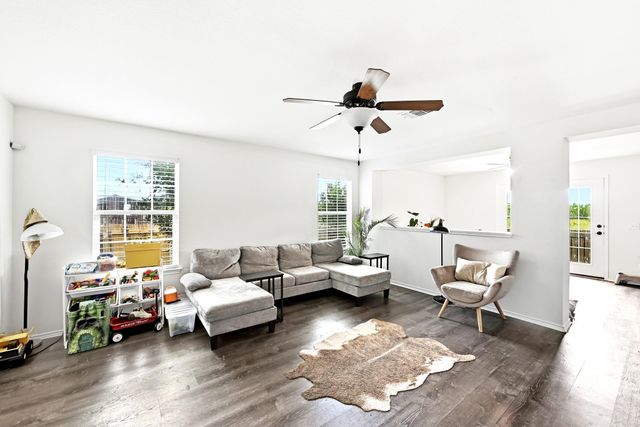 6000 Toye DR, Del Valle, TX 78617