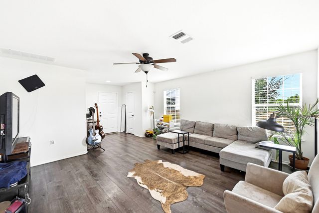 6000 Toye DR, Del Valle, TX 78617
