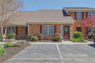 7752 The Points PL # 703, Gloucester Point, VA 23062