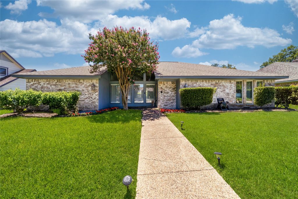 3020 Landershire Lane, Plano, TX 75023