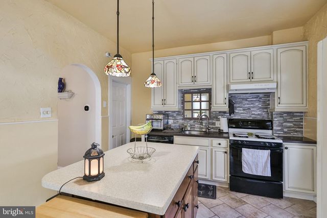 1014 JETER AVE, Bethlehem, PA 18015