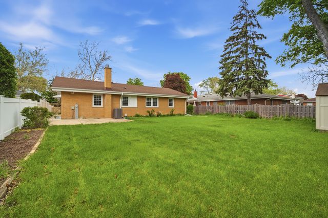 2141 Walnut Street, Park Ridge, IL 60068