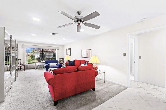 9750 Tabebuia Tree Drive A, Boynton Beach, FL 33436