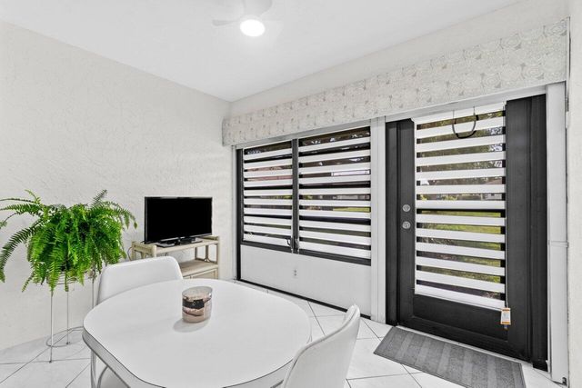9750 Tabebuia Tree Drive A, Boynton Beach, FL 33436