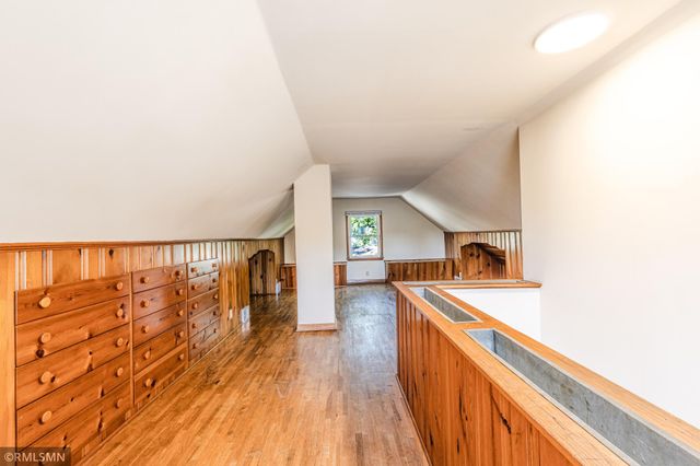 6823 E River Road NE, Fridley, MN 55432