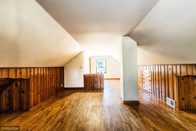 6823 E River Road NE, Fridley, MN 55432