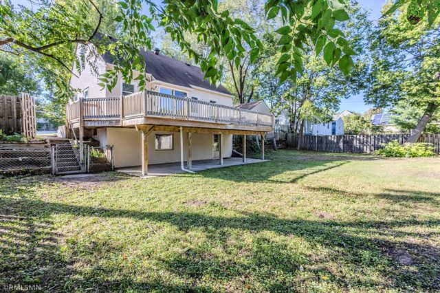 6823 E River Road NE, Fridley, MN 55432