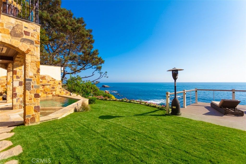 Image 17 of property listing at 177 Shorecliff Road, Corona Del Mar, CA 92625