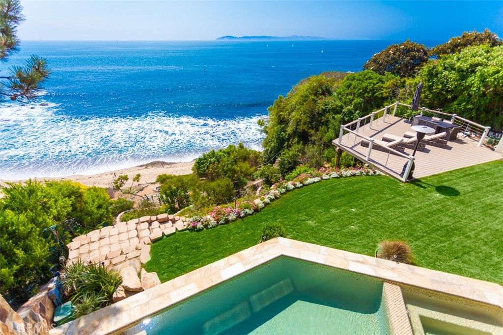 Image 4 of property listing at 177 Shorecliff Road, Corona Del Mar, CA 92625