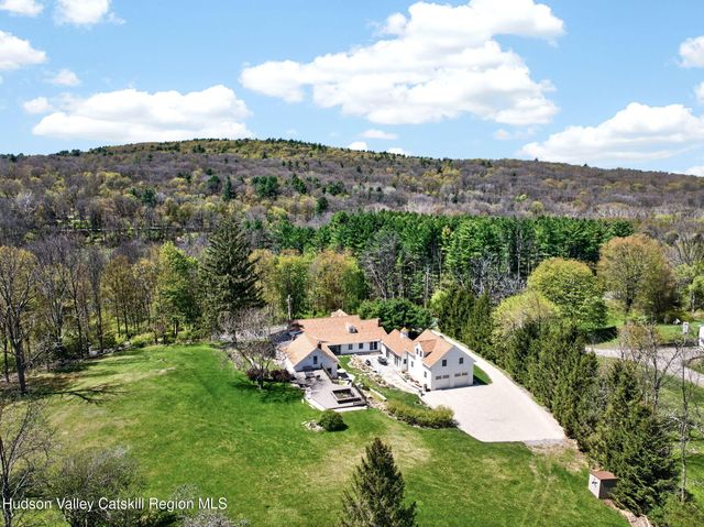 1429 Jackson Corners Road, Red Hook, NY 12571